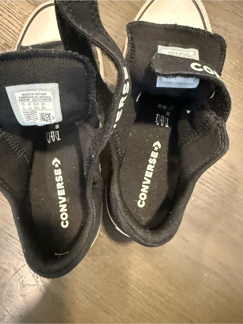 Converse Kids Black & White Canvas Low-Top Sneakers with Strap